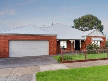 Family Comfort, Flexible Living & Outstanding Entertaining