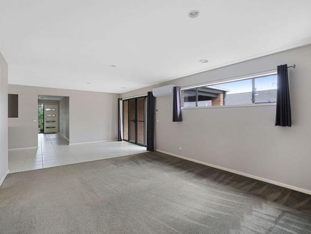 Family Comfort in a Convenient Warragul Location