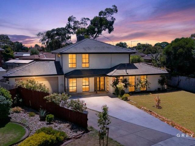Family Comfort in a Peaceful Court Location