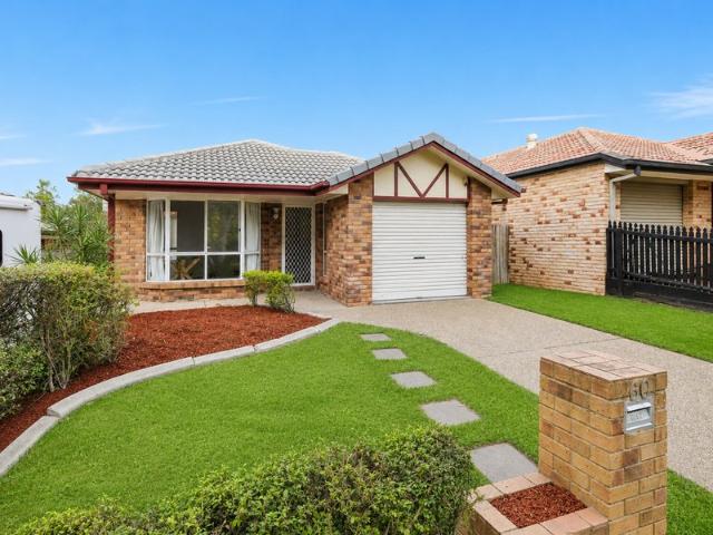 Family Comfort in a Prime Forest Lake Location with Multiple Living Areas