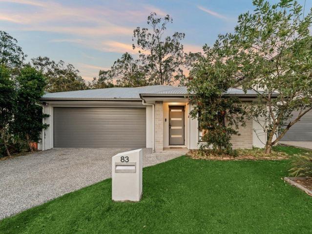 FAMILY COMFORT MEETS VERSATILE MODERN LIVING