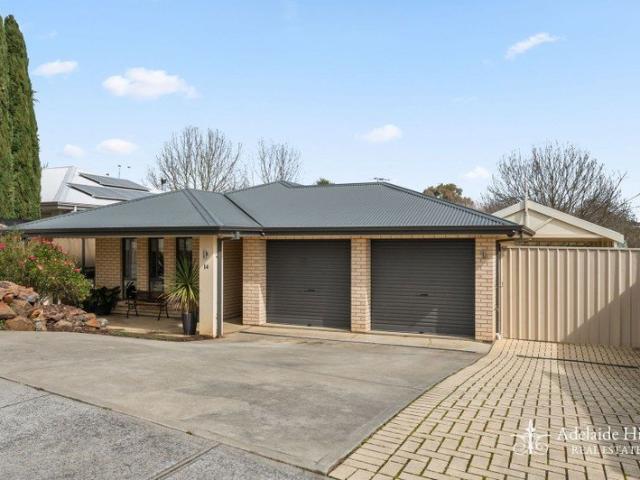 Family Comfort Meets Easy Care Living in a Peaceful Nairne Setting