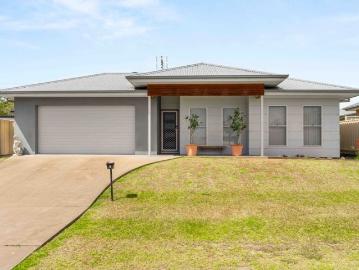 OWNERS MUST SELL NOW! Best Value in South Nowra