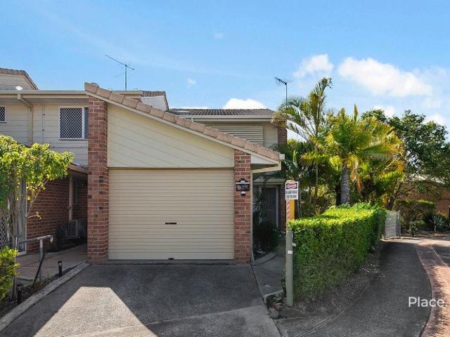 FAMILY COMFORT MEETS LOW MAINTENANCE LIVING IN THE HEART OF STRATHPINE
