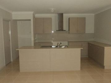 Family Comfort & Modern Living in the Heart of Williams Landing
