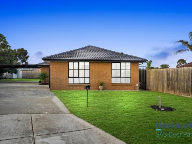 Family Comfort on a Generous 645m² Allotment