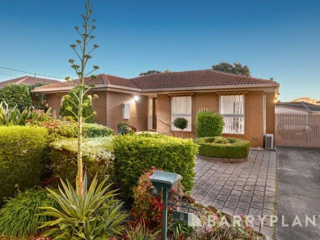 Family Comfort & Potential in Prized Locale
