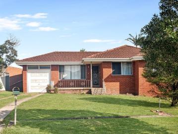 Family Comfort & Prime Greenacre Location