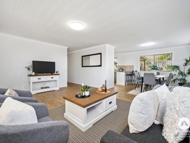 Family Comfort, Space & Convenience in a Prime Sunnybank Hills Location