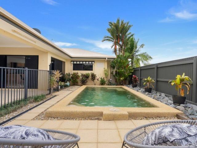 Family Comfort, Space & Easy Living In Forest Gardens