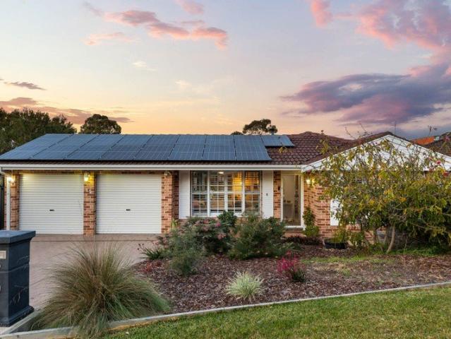 Family Comfort, Space & Lifestyle in a Peaceful Cul de Sac