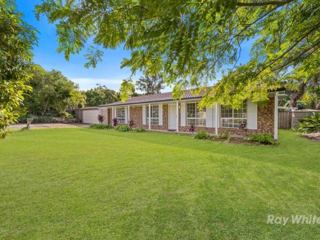 FAMILY COMFORT, STUDIO FLEXIBILITY AND A 709M2 CORNER BLOCK!