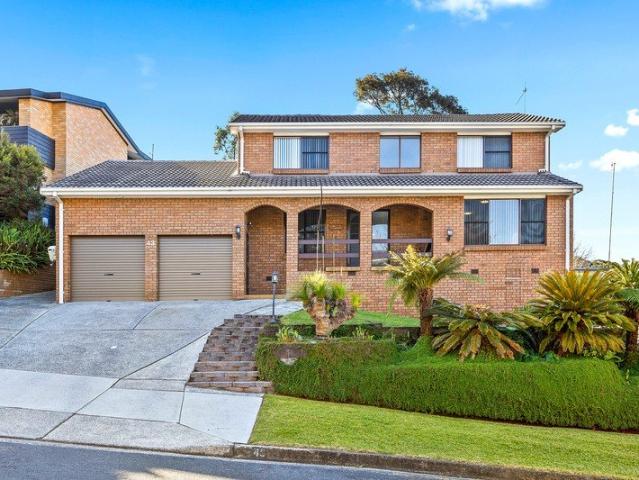 Family classic with panoramic ocean views