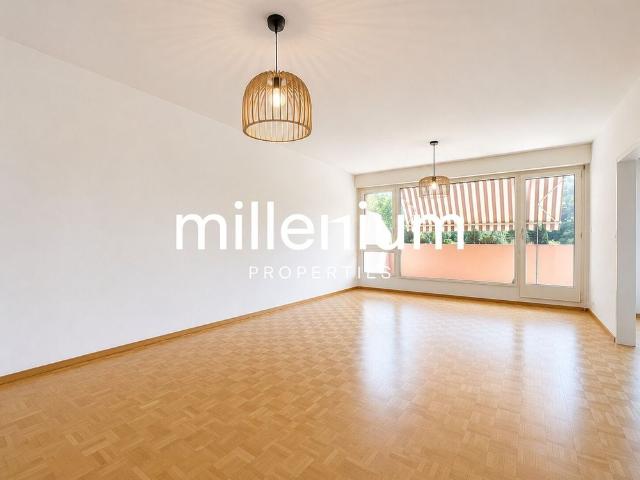 Family apartment with balconies in the heart of a luxury residence