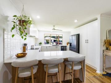 Family Beachside Home Coastal Living at Its Finest
