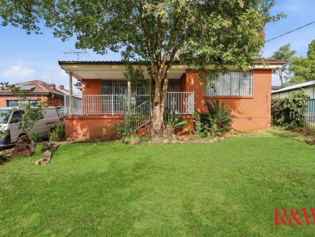 Family Brick Home 866sqm block