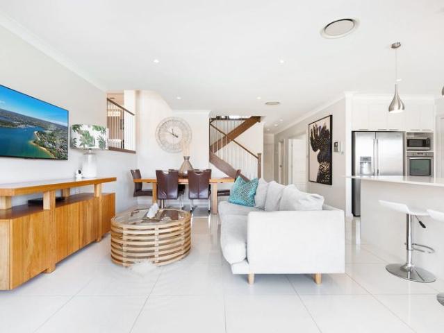 Family grandeur & luxury entertaining furnished