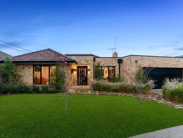 Family Entertainer in Werribee's Prime Location!