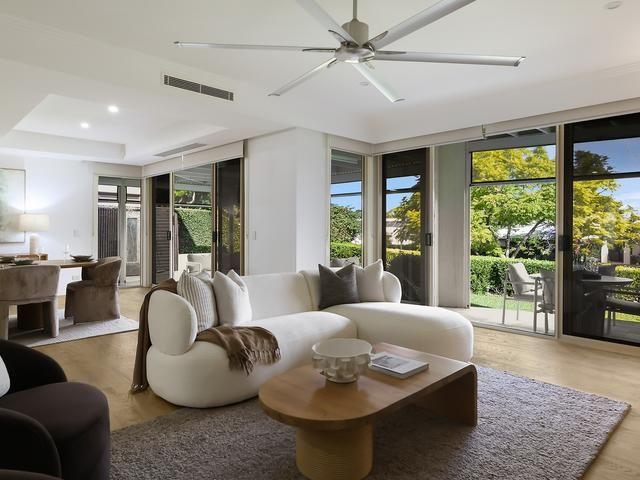 Family Entertainer in the Prestigious & Secure Royal Pines Estate