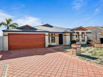 Family Entertainer with Pool, Theatre & Study on 588sqm Block