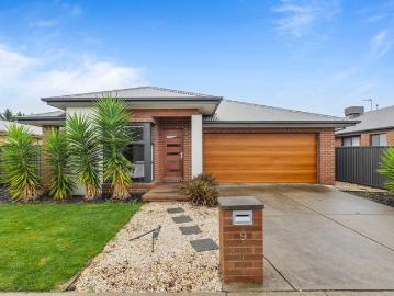 Family Excellence with Three Living Zones & Stunning Outdoor Entertaining