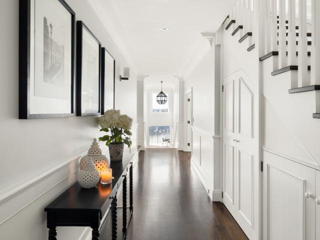 Family excellence with transcendent Middle Harbour views