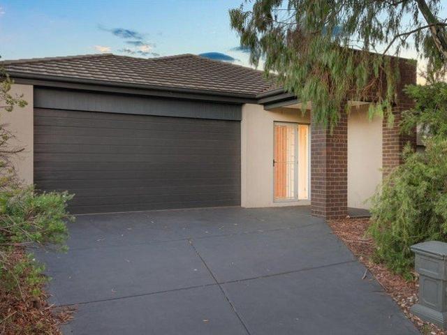 Family Focused Living in a Highly Desirable Point Cook Setting!