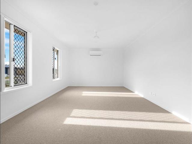 Family Favourite with Air Conditioning, Side Access & Outdoor Entertaining