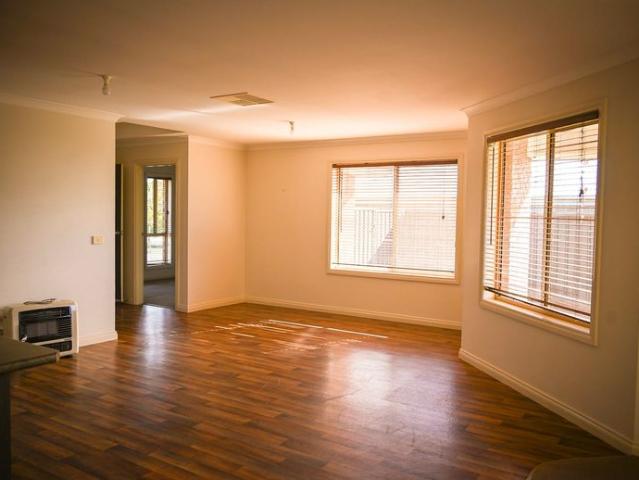 Family Friendly 3 Bedroom Home in Red Cliffs