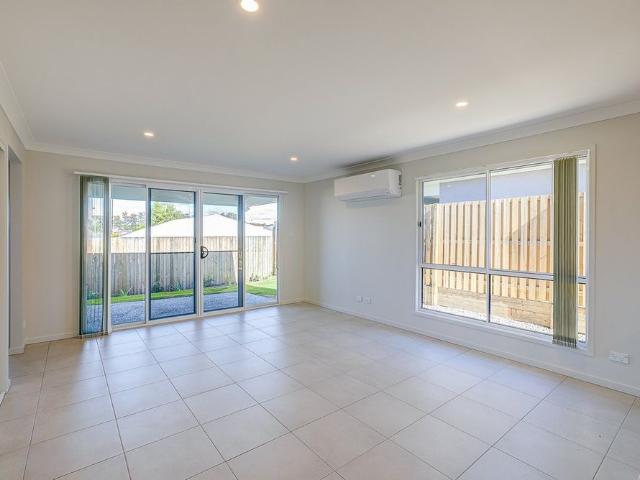 Family Friendly 4 Bedroom Home In Great Location