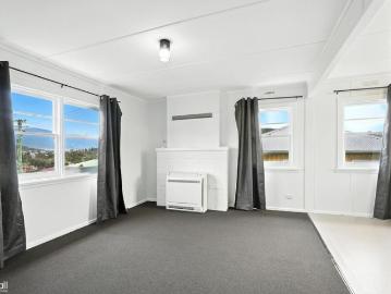 Family Friendly Home with a Spacious Yard Walk to Eastlands!
