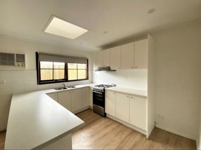 Family Friendly Home with Front & Rear Yards