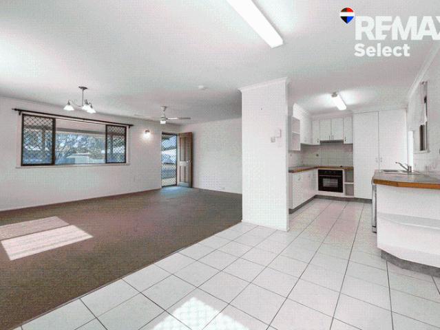 Family Friendly Home with Shed in Quiet Cul de Sac