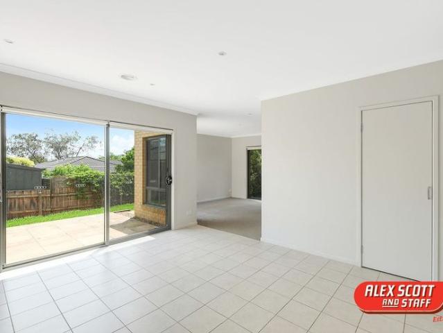 Family Friendly Home in Convenient Location!