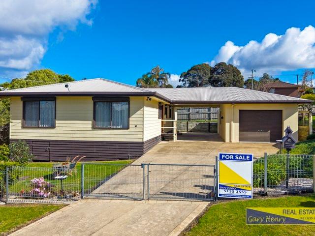 Family Friendly Living in a Peaceful Court Location