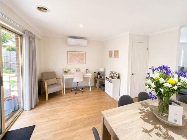 Family Friendly Living in a Peaceful No Through Road