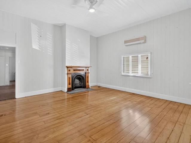 Family Friendly Living in the Heart of Clayfield – Walk to Local Schools
