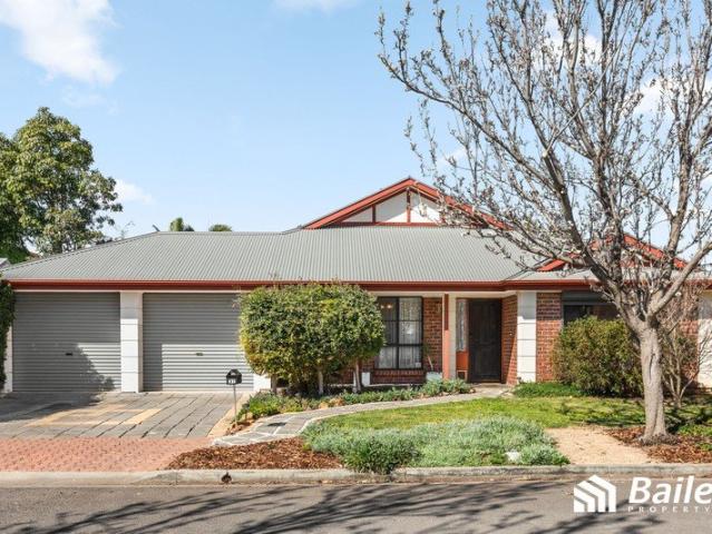Family Friendly Living with an Inviting Outdoor Space