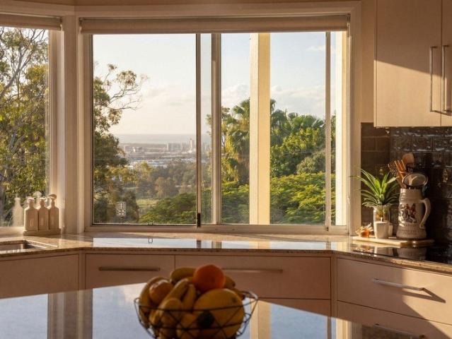 Family Friendly Sophistication With Northern Ocean Views