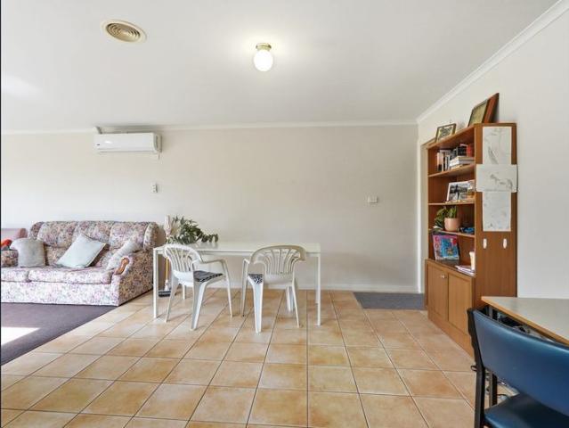 FAMILY FRIENDLY POCKET IN BELL PARK