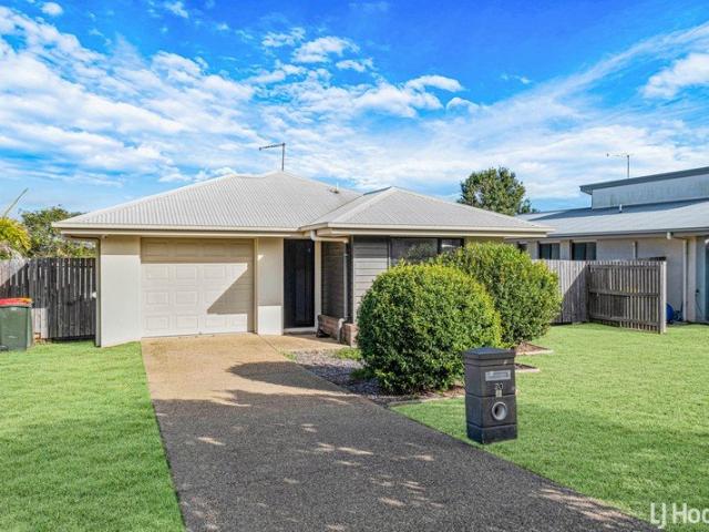 Family Friendly Parkhurst Home