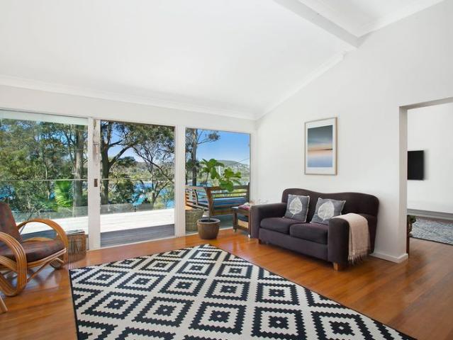 Family Friendly with Pittwater Views