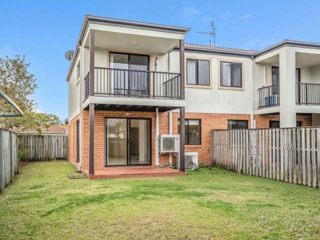 Family Friendly Townhouse Large Yard
