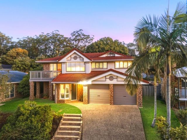 Family Friendly Two Storey Home in a Peaceful Green Setting