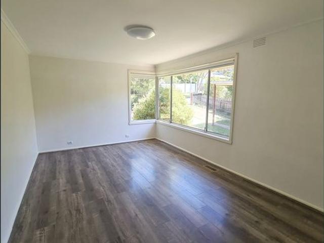 Family house in tranquil Ringwood East