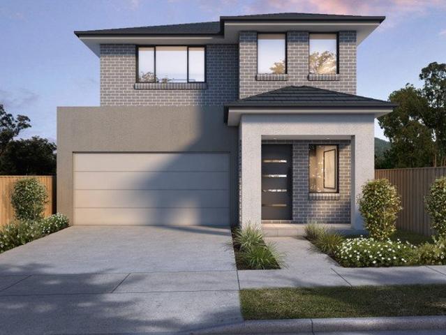 FAMILY HOME 5 BEDROOMS, 3 BATHROOMS, DOUBLE GARAGE
