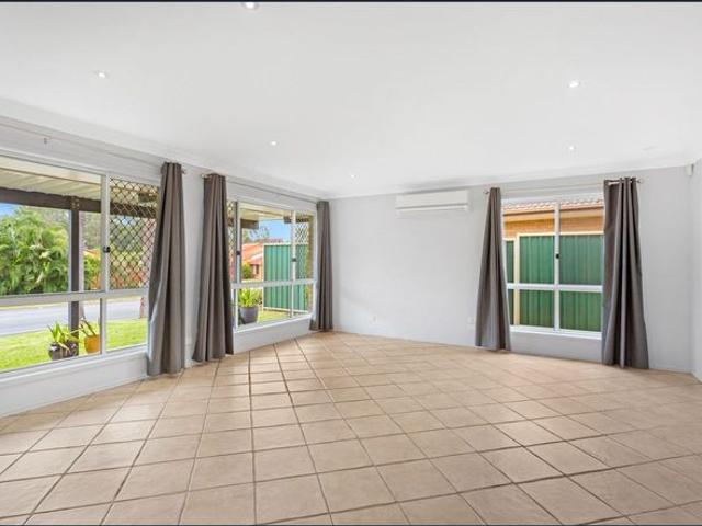 Family Home to tick all the boxes!