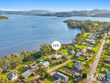 Family Home, Two Titles, Ocean Views