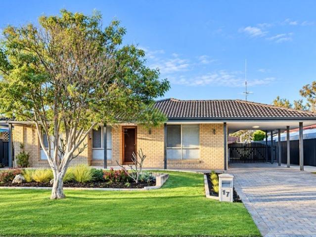 Family Home with Modern Comforts & Great Outdoor Living