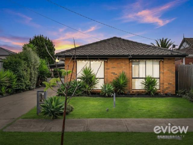 Family Home with Outdoor Entertaining & Spacious Yard!